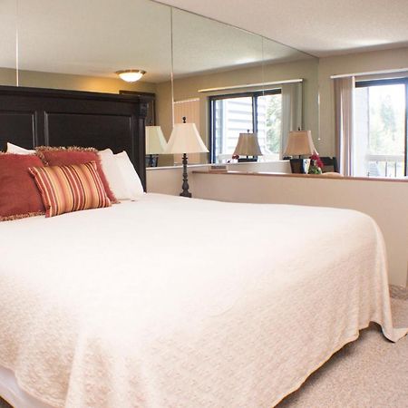 Marina Cay Hotel Bigfork Esterno foto