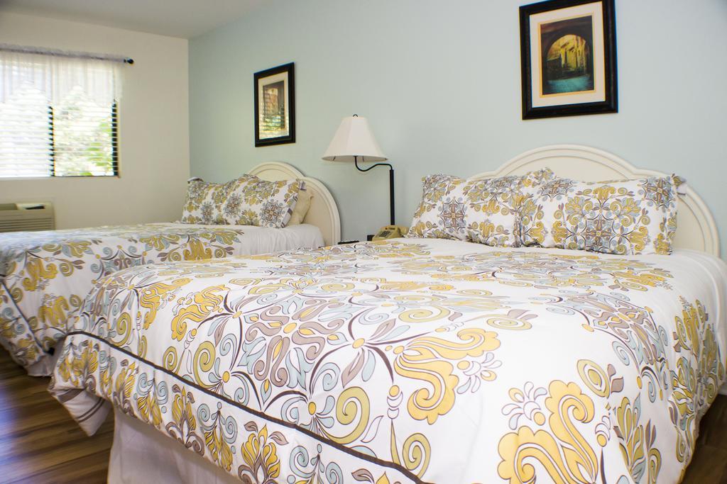Marina Cay Hotel Bigfork Camera foto