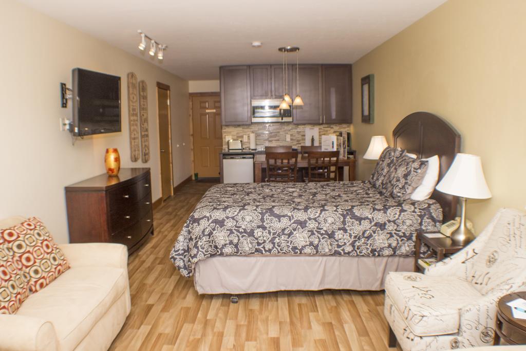 Marina Cay Hotel Bigfork Esterno foto