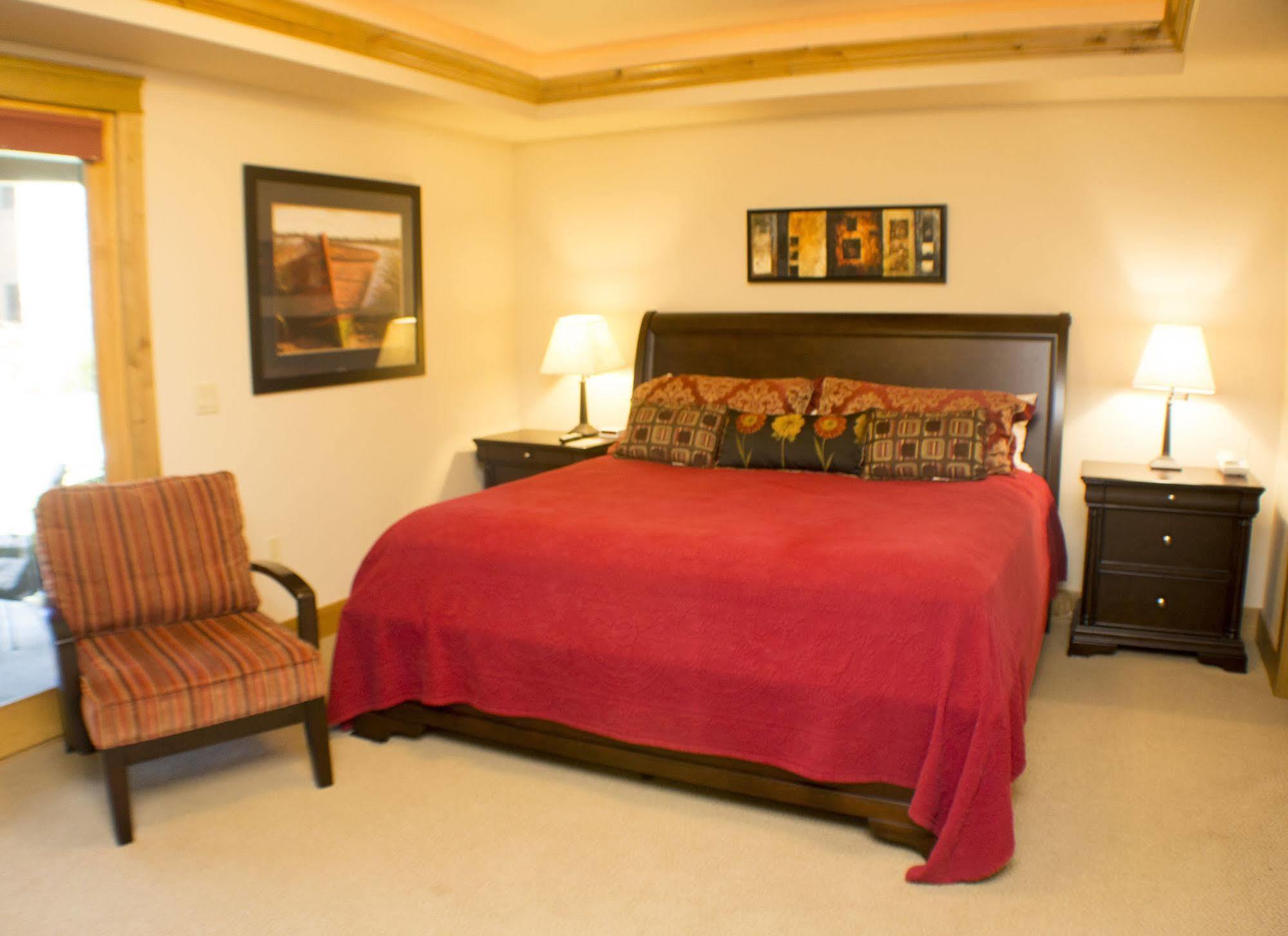 Marina Cay Hotel Bigfork Esterno foto